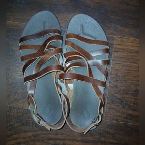 OluKai Women's Brown Strappy Sandals